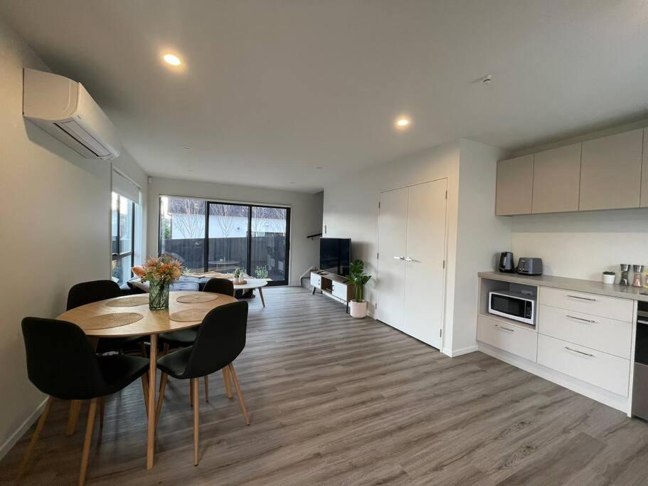 Cbd Luxury Parkside Living 2 Bedroom With Parking Christchurch Zewnętrze zdjęcie