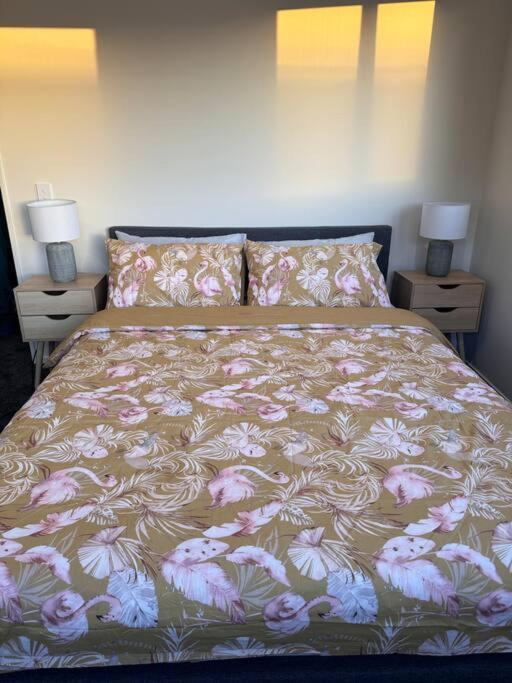 Cbd Luxury Parkside Living 2 Bedroom With Parking Christchurch Zewnętrze zdjęcie